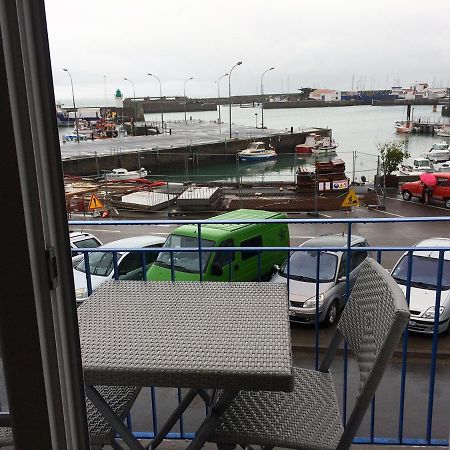 Escale Avec Vue Mer Sur Les Quais De L'Ile D'Yeu Esterno foto